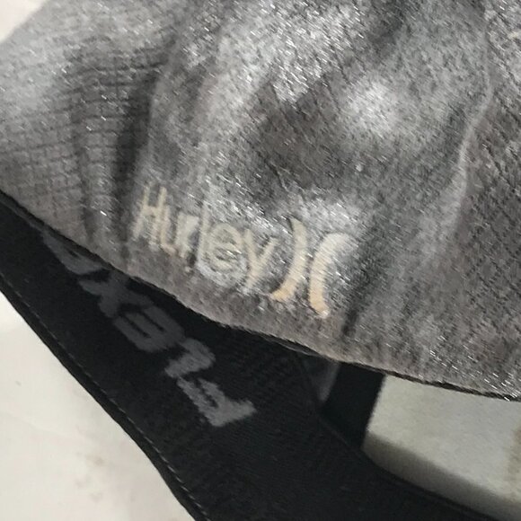 Hurley Flexfit Silver Graffiti  Spray Paint Surf Skate Cap Hat - Picture 5 of 8